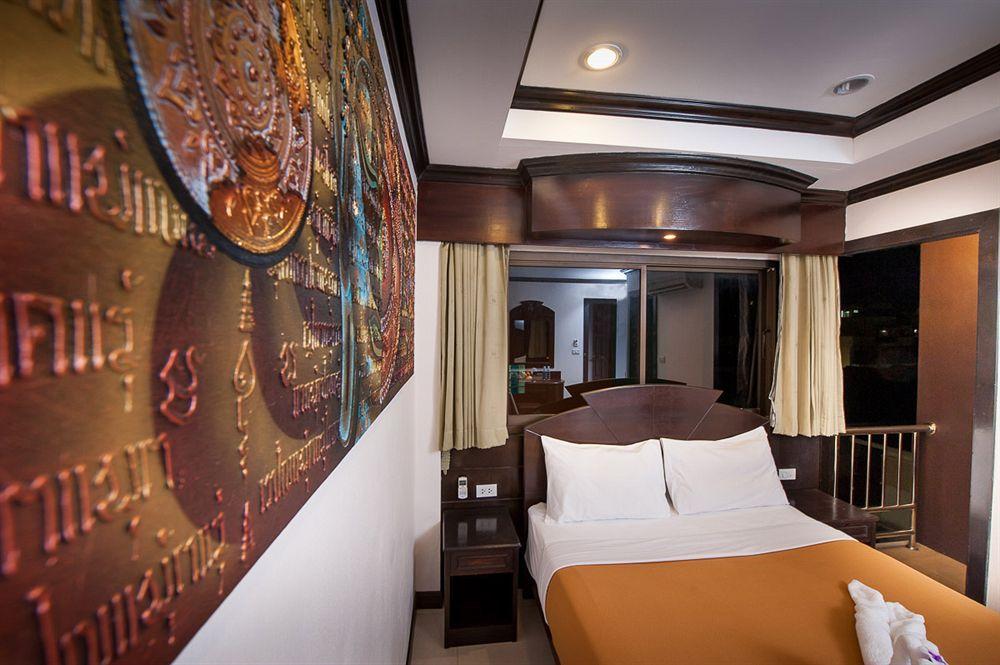 Hotell Fish And Summer House Patong